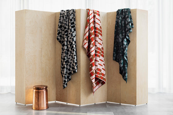 Vienna Throw Mist by Arthur Arbesser - Hem